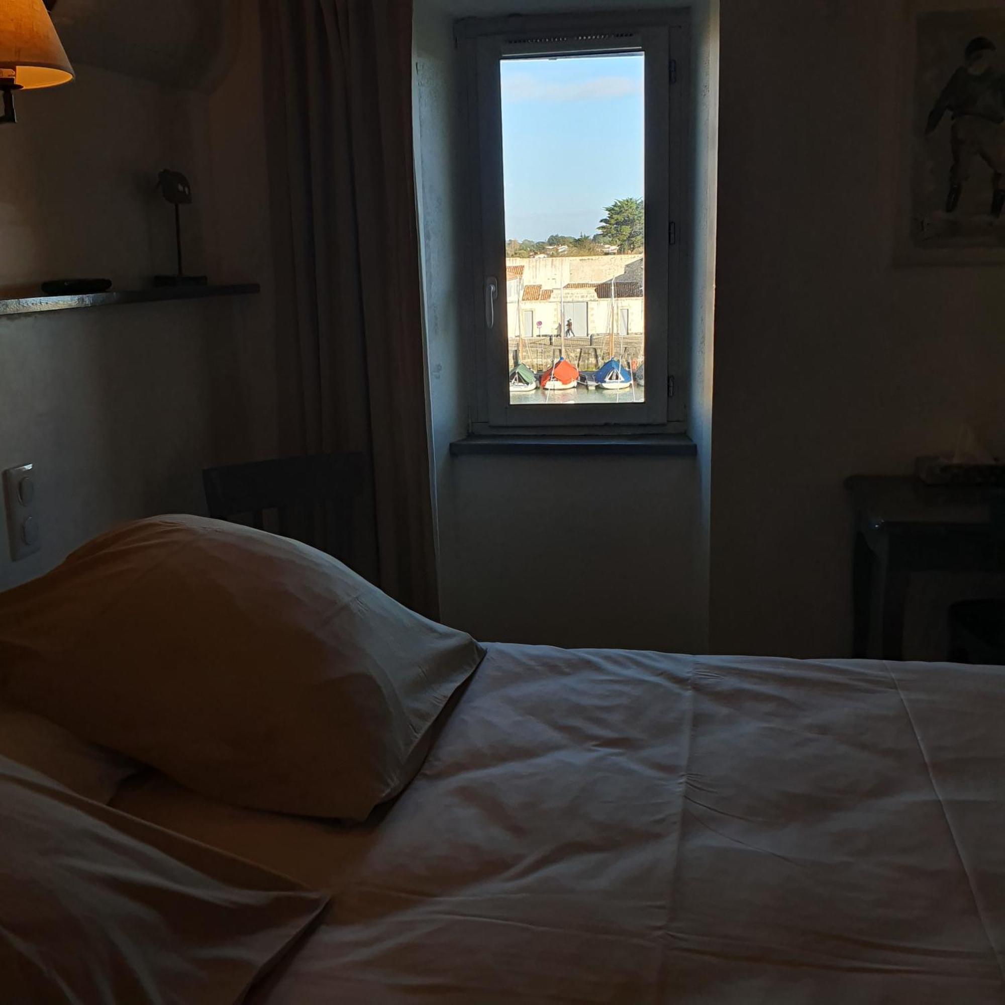 Bed and Breakfast Le Mole La Flotte Zimmer foto